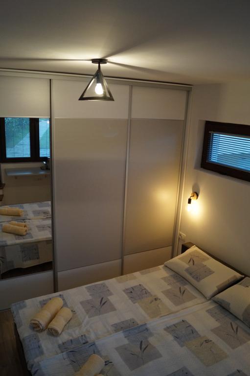 Snegar Apartments Охрид Екстериор снимка